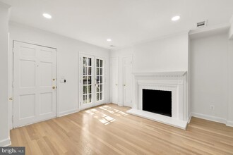 541 4th St SE in Washington, DC - Building Photo - Building Photo