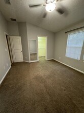 13321 Low Tide Way in Jacksonville, FL - Foto de edificio - Building Photo