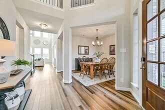 3103 Flora Manor Dr in La Marque, TX - Foto de edificio - Building Photo