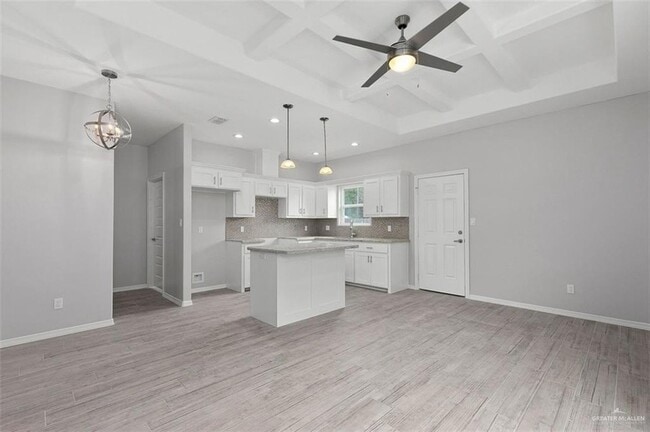 1909 Stauffers St, Unit 2 in Weslaco, TX - Building Photo - Building Photo