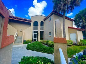 334 SW 86th Ave, Unit 206 in Pembroke Pines, FL - Building Photo