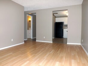 Capricorn Apartments in Saskatoon, SK - Building Photo - Building Photo