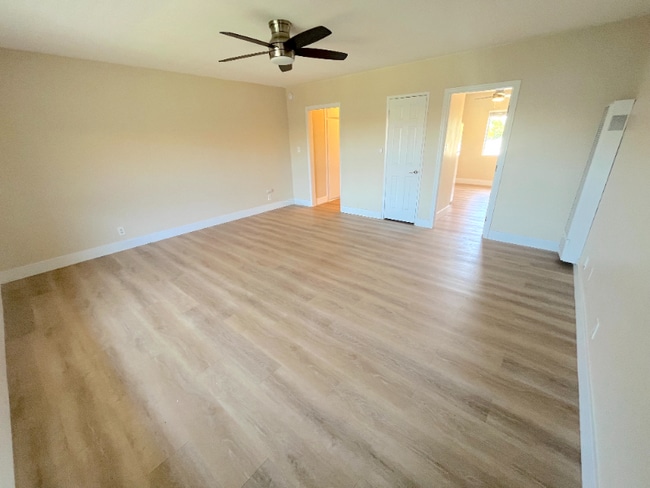 2115 Placentia Ave in Costa Mesa, CA - Building Photo - Building Photo