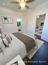 687 Shatto Pl in Los Angeles, CA - Foto de edificio - Building Photo