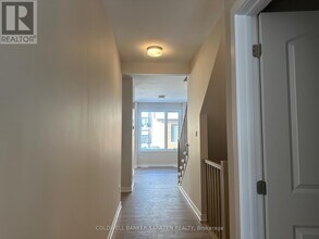 417 Les Emmerson Dr in Ottawa, ON - Building Photo - Building Photo