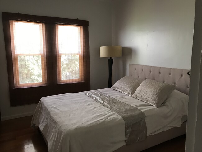 411 N Stanley Ave, Unit 4 in Los Angeles, CA - Building Photo - Building Photo