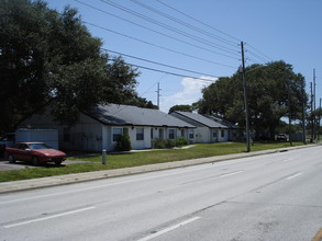 Parkwood Apartment Homes in Pinellas Park, FL - Foto de edificio - Building Photo