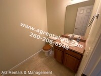 202 Riley Pl photo'