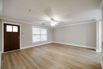 490 Barnett Shoals Rd in Athens, GA - Building Photo - Building Photo