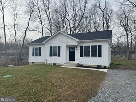 80 Serenity Ln in Ranson, WV - Building Photo