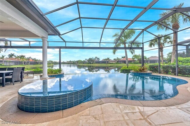 8957 Shenendoah Cir in Naples, FL - Building Photo - Building Photo