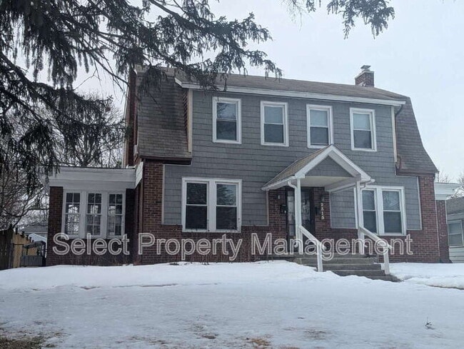 2315 Kensington Blvd