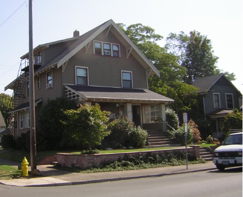 2221 Broadway St in Vancouver, WA - Foto de edificio - Building Photo