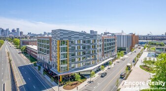 50 Hood Park Dr in Boston, MA - Building Photo