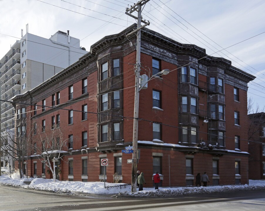 The Mackenzie in Ottawa, ON - Building Photo