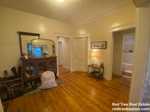 55 Lanark Rd in Boston, MA - Foto de edificio - Building Photo