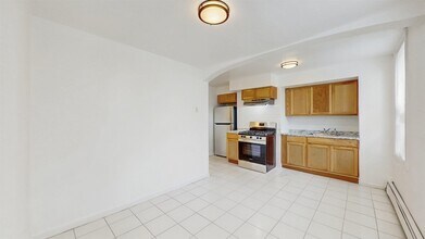 174 Beacon Ave in Jersey City, NJ - Building Photo - Building Photo