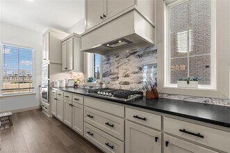 15627 Rue Dr in Frisco, TX - Building Photo - Building Photo