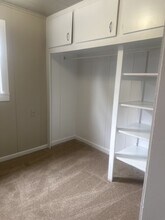 855 E 10th St in Medford, OR - Building Photo - Building Photo