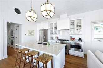 360 Cliff Dr in Laguna Beach, CA - Building Photo - Building Photo