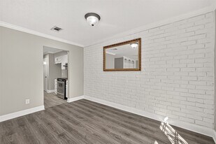 14535 Misty Meadow Ln in Houston, TX - Building Photo