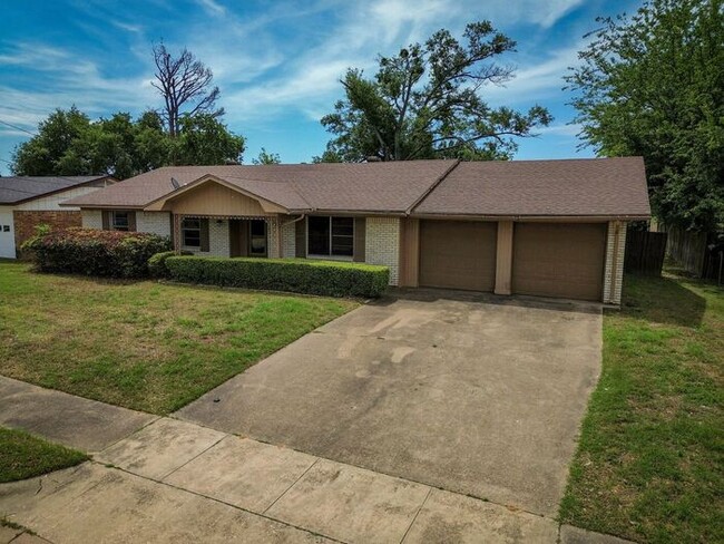 property at 1521 Plainview St