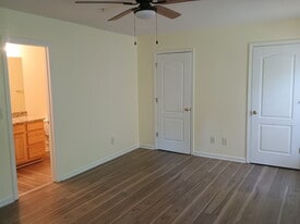 1061 Scott St SE in Conyers, GA - Building Photo