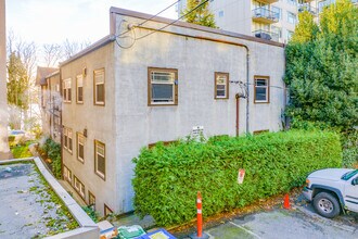 1519 Beach Ave in Vancouver, BC - Building Photo - Building Photo