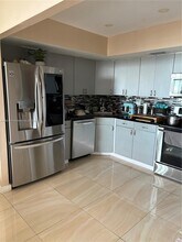 2150 Sans Souci Blvd in North Miami, FL - Building Photo - Building Photo