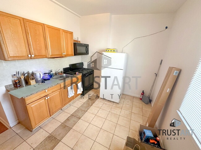 property at 2254 N Park Ave