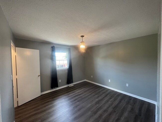 228 N Yencer St, Unit 228 Apt A in Baltimore, OH - Foto de edificio - Building Photo