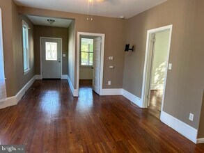 126 W Nicholson Rd in Audubon, NJ - Building Photo - Building Photo