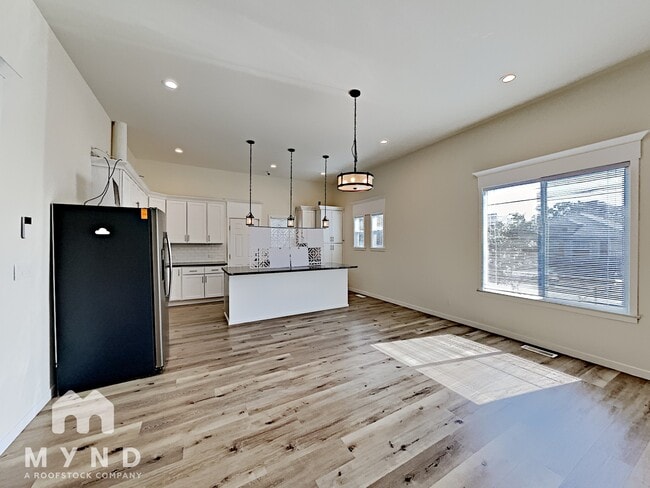 316 E St James St in San Jose, CA - Building Photo - Building Photo