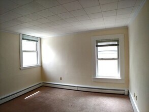 410 Washington St in Wellesley, MA - Building Photo - Building Photo