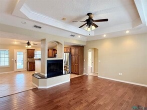 1347 Oakwood Cir in Portales, NM - Building Photo - Building Photo