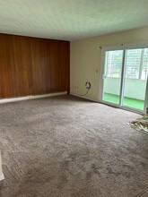 16 Wyoming St, Unit 16 Wyoming Street 2W in Tamaqua, PA - Building Photo - Building Photo