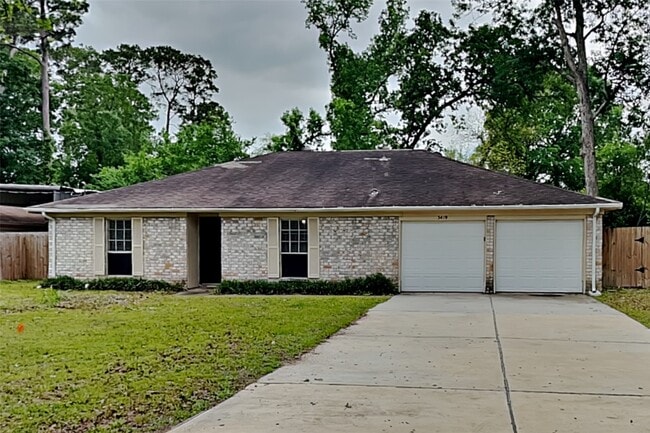 property at 3419 Shadowcrest Ln