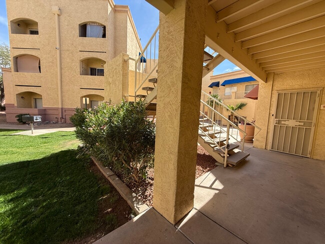 12221 W Bell Rd, Unit 168 in Surprise, AZ - Building Photo - Building Photo