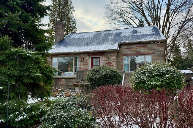 property at 740 Clarkson Rd S