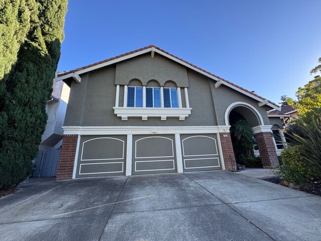 1060 Cross Springs Ct in San Jose, CA - Building Photo - Building Photo