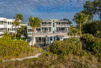 100-108 36th St in Holmes Beach, FL - Building Photo - Building Photo