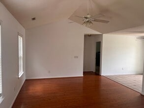821 Plainfield Ct in Wilmington, NC - Building Photo - Building Photo