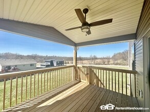 5308 St Andrews Cir in Des Moines, IA - Foto de edificio - Building Photo