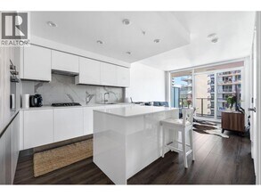 3888 Evergreen Pl in Burnaby, BC - Building Photo - Building Photo