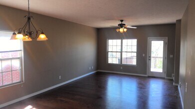 3545 Juniper in Springfield, MO - Building Photo - Building Photo