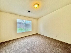 673 Tusky Ave in Los Banos, CA - Building Photo - Building Photo