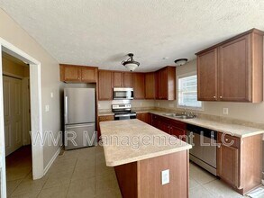 1930 Brawley Ave in Fayetteville, NC - Building Photo - Building Photo