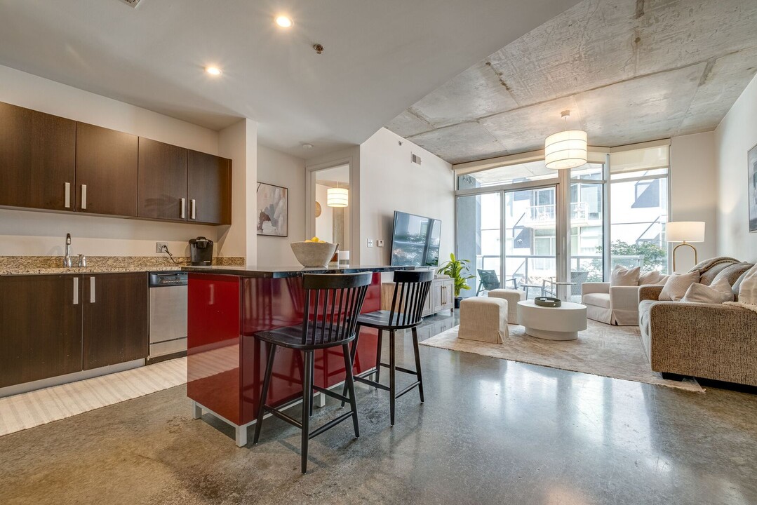 600 12th Ave S in Nashville, TN - Building Photo