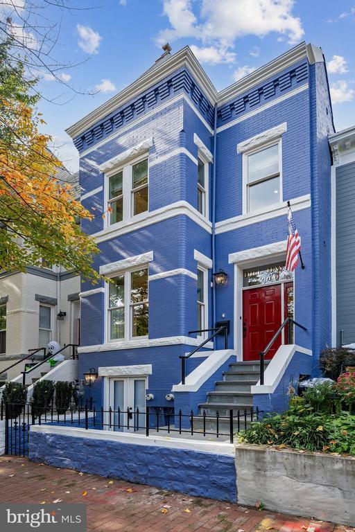 property at 240 10th St NE