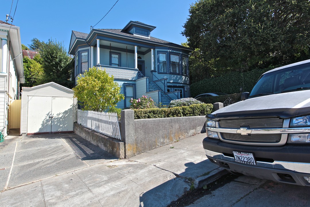 427 Johnson St in Sausalito, CA - Foto de edificio